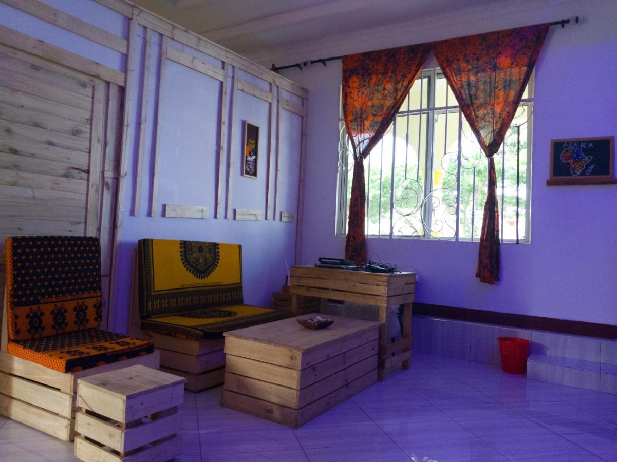 L&J Modern Backpackers Kigamboni Beach House Bed and Breakfast Dar es Salaam Esterno foto